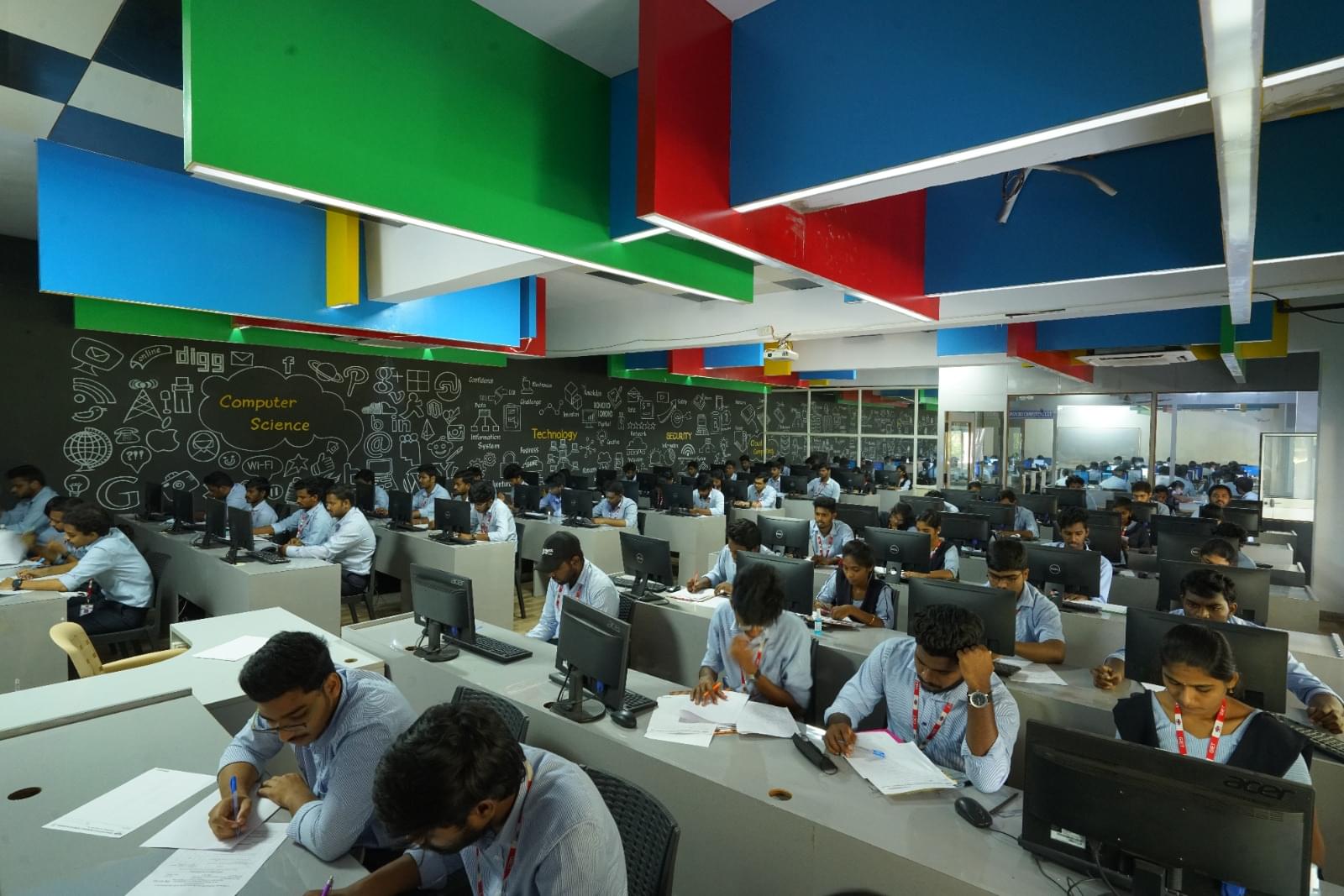 Godavari Global University Labs photo 8